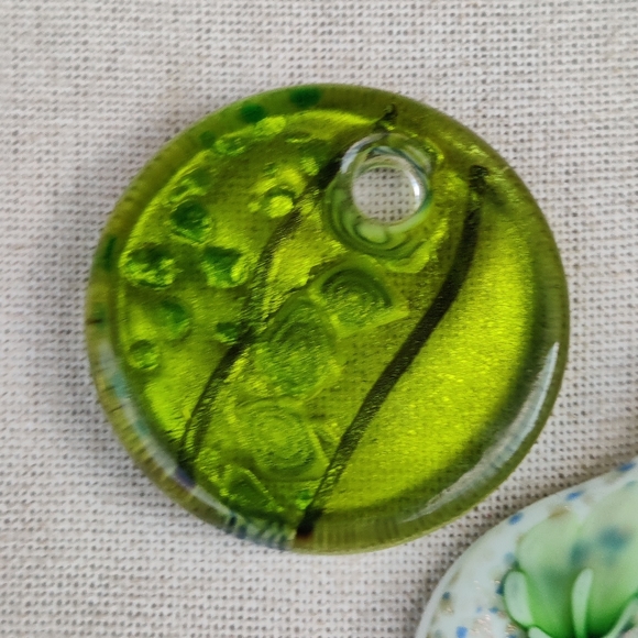 Vintage lamp work and millefiori pendants - Picture 4 of 13